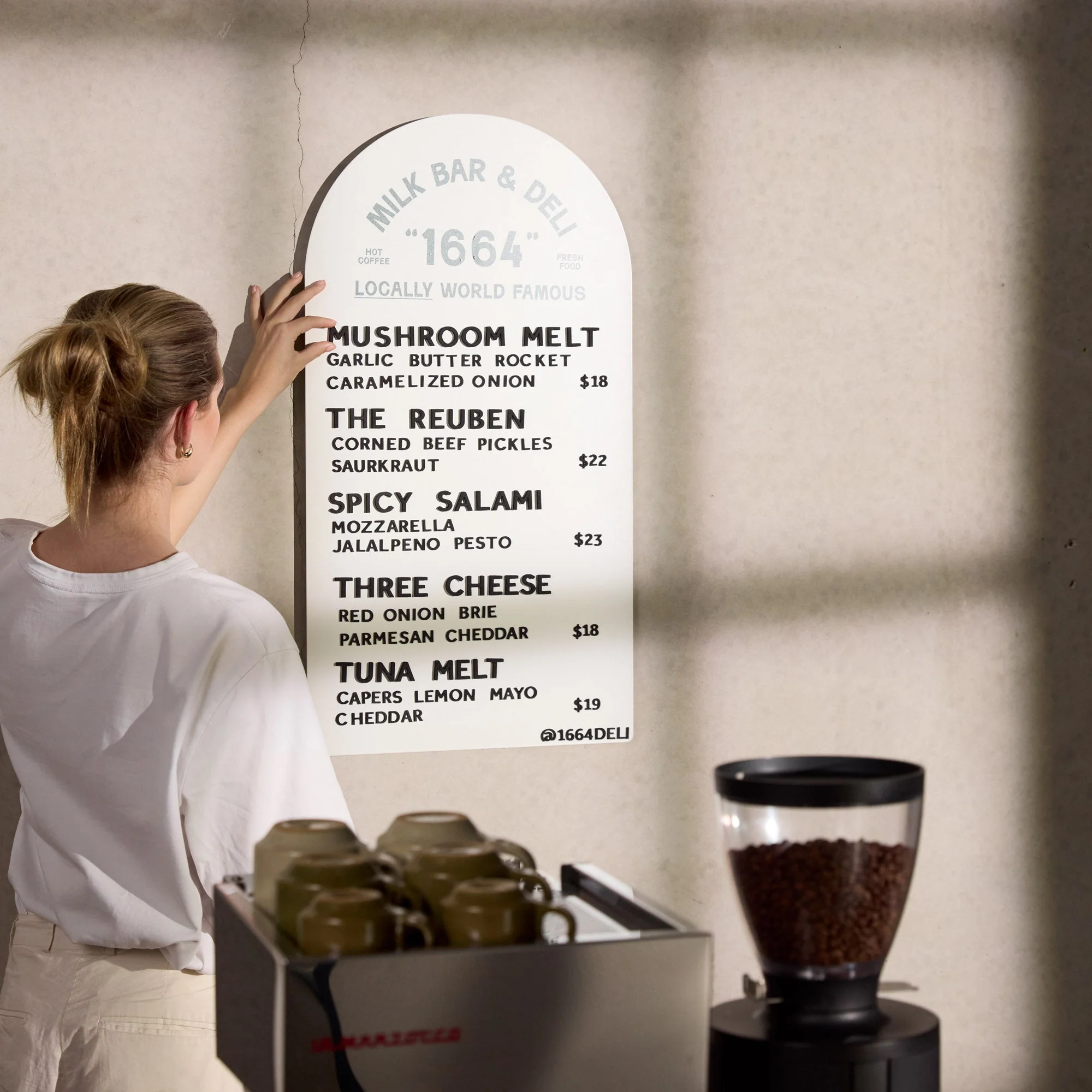 Arch Menu Display