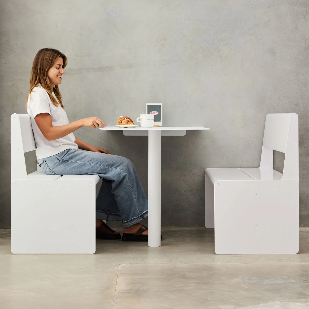 Booth Table - Image 4